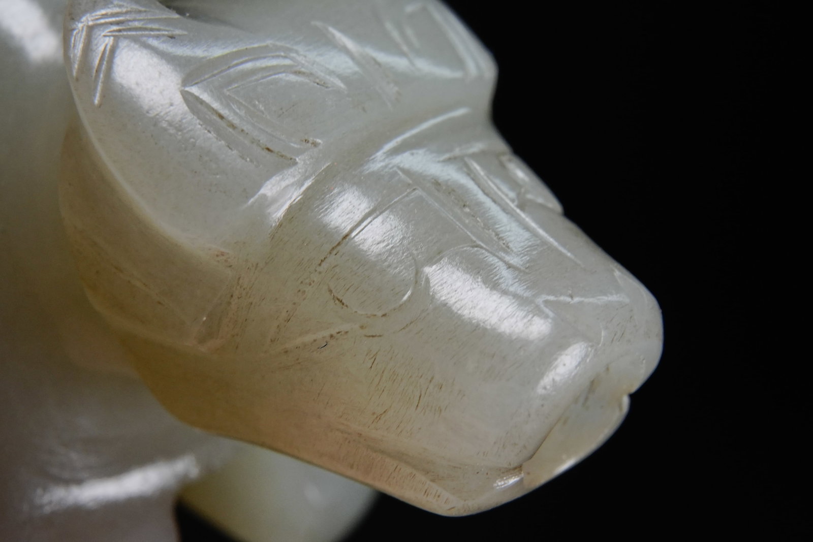 Jade Carved Beast Face Pattern Ox Shape Ornament - 4