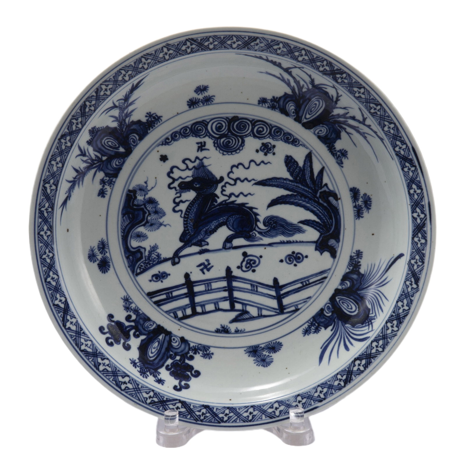 A CHINESE BLUE AND WHITE KYLIN DISH: A CHINESE BLUE AND WHITE KYLIN DISH (43 x 7cm,Weight 2150g)
