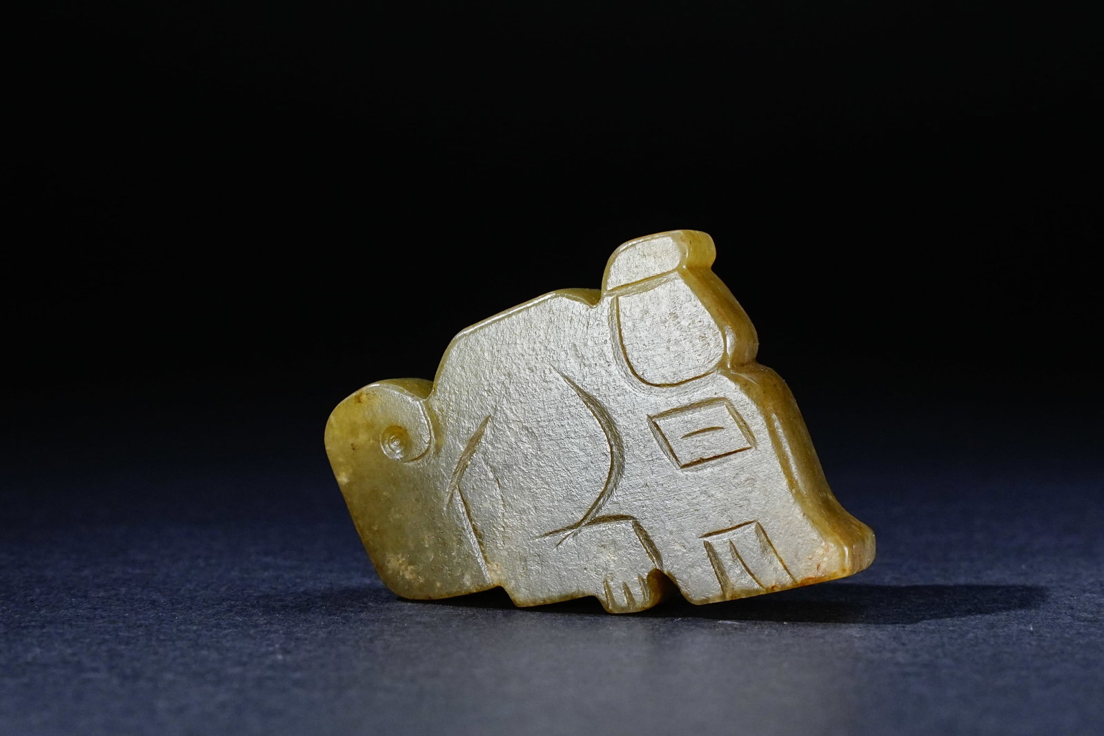 Jade Carved Dragon Shape Ornament - 2