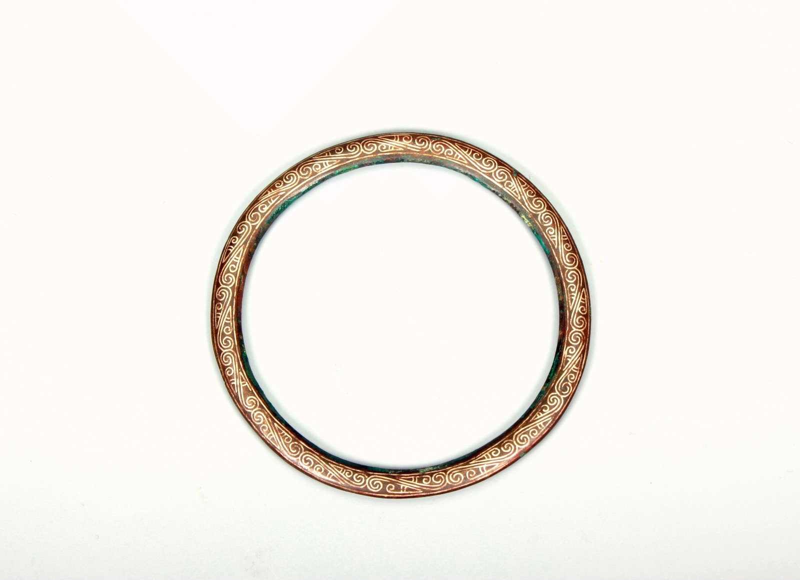 A SILVER-INLAID BRONZE LOOP - 2