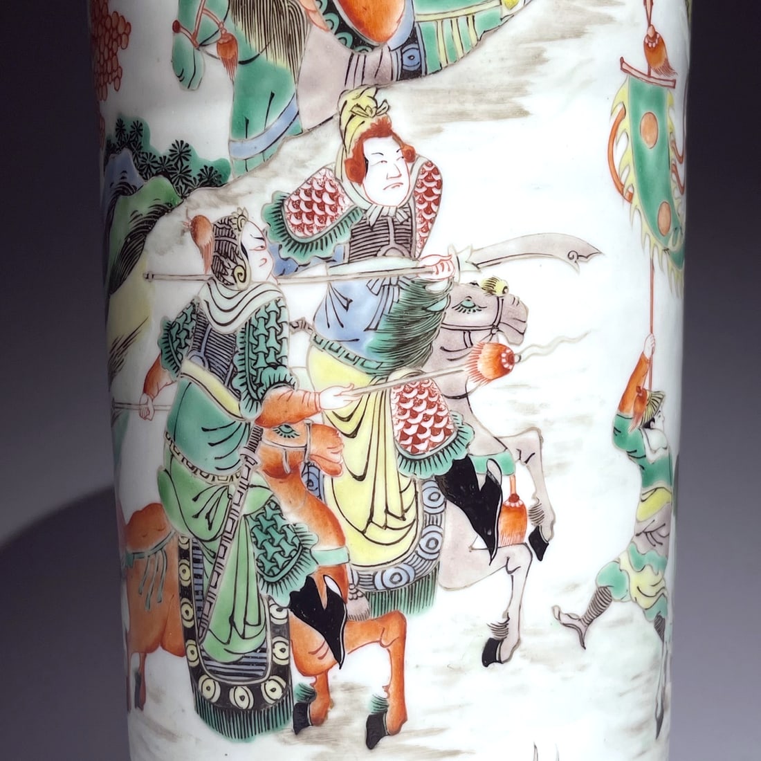 A WUCAI 'FIGURES' SLEEVE VASE - 6