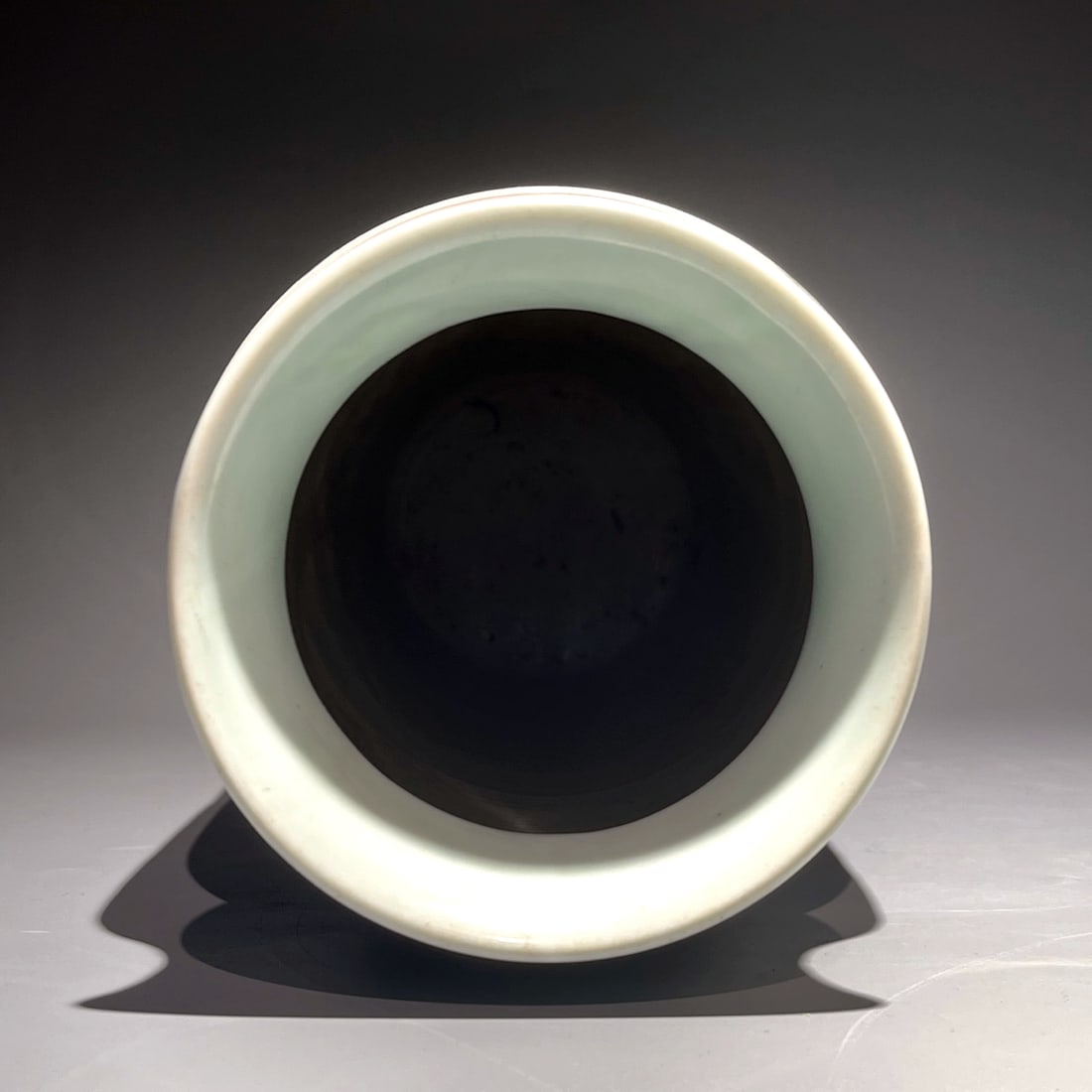 A WUCAI 'FIGURES' SLEEVE VASE - 9