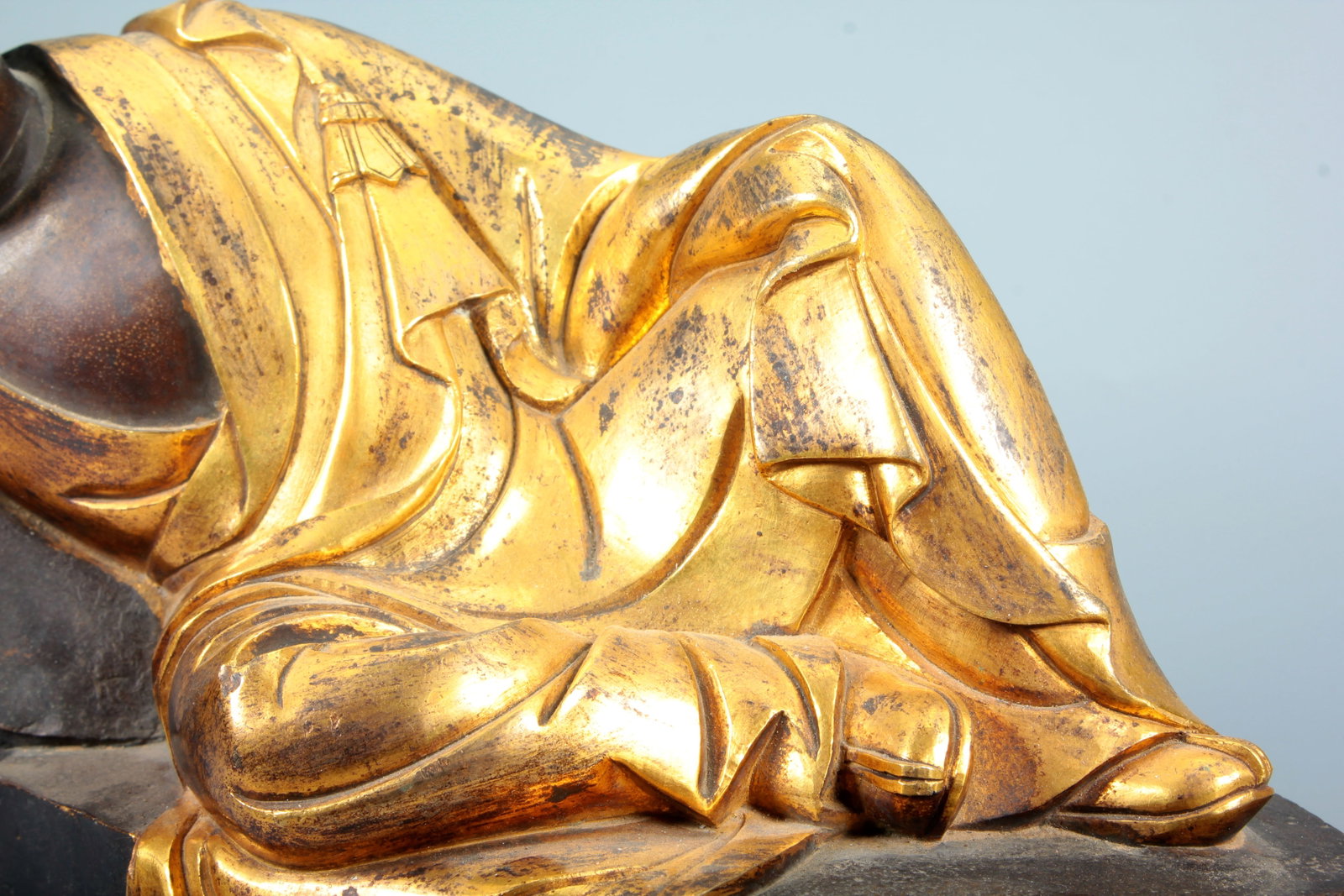 A COPPER GILT SLEEPING DREAMING ARHAT STATUE - 3