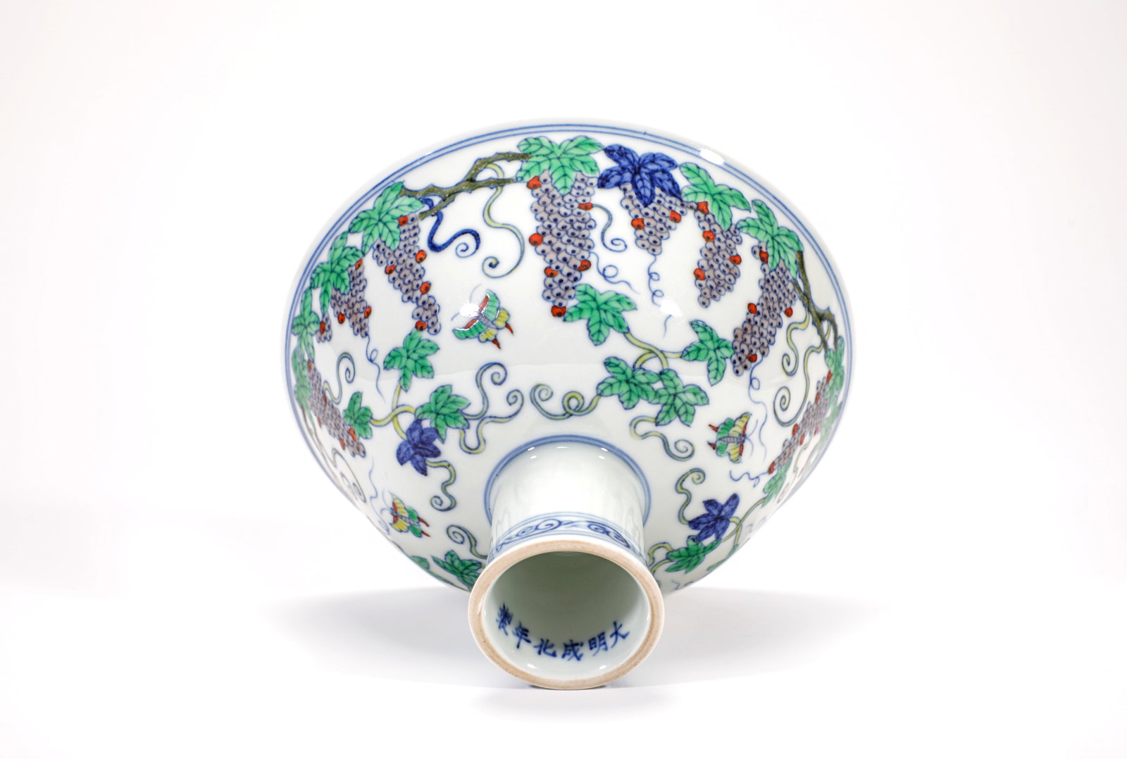 A DOUCAI 'GRAPES' STEM BOWL - 5