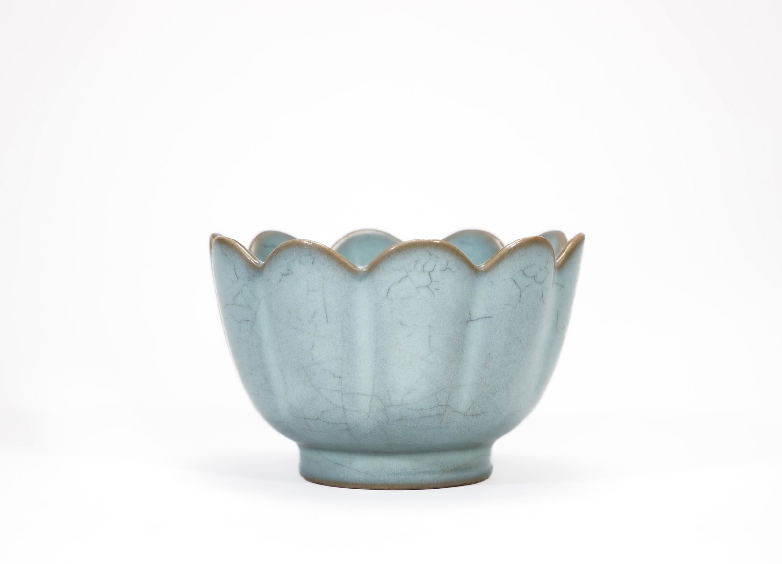 A RU-TYPE LOBED BOWL (SMALL) - 2