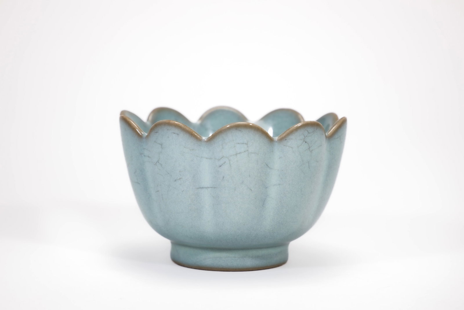A RU-TYPE LOBED BOWL (SMALL) - 4