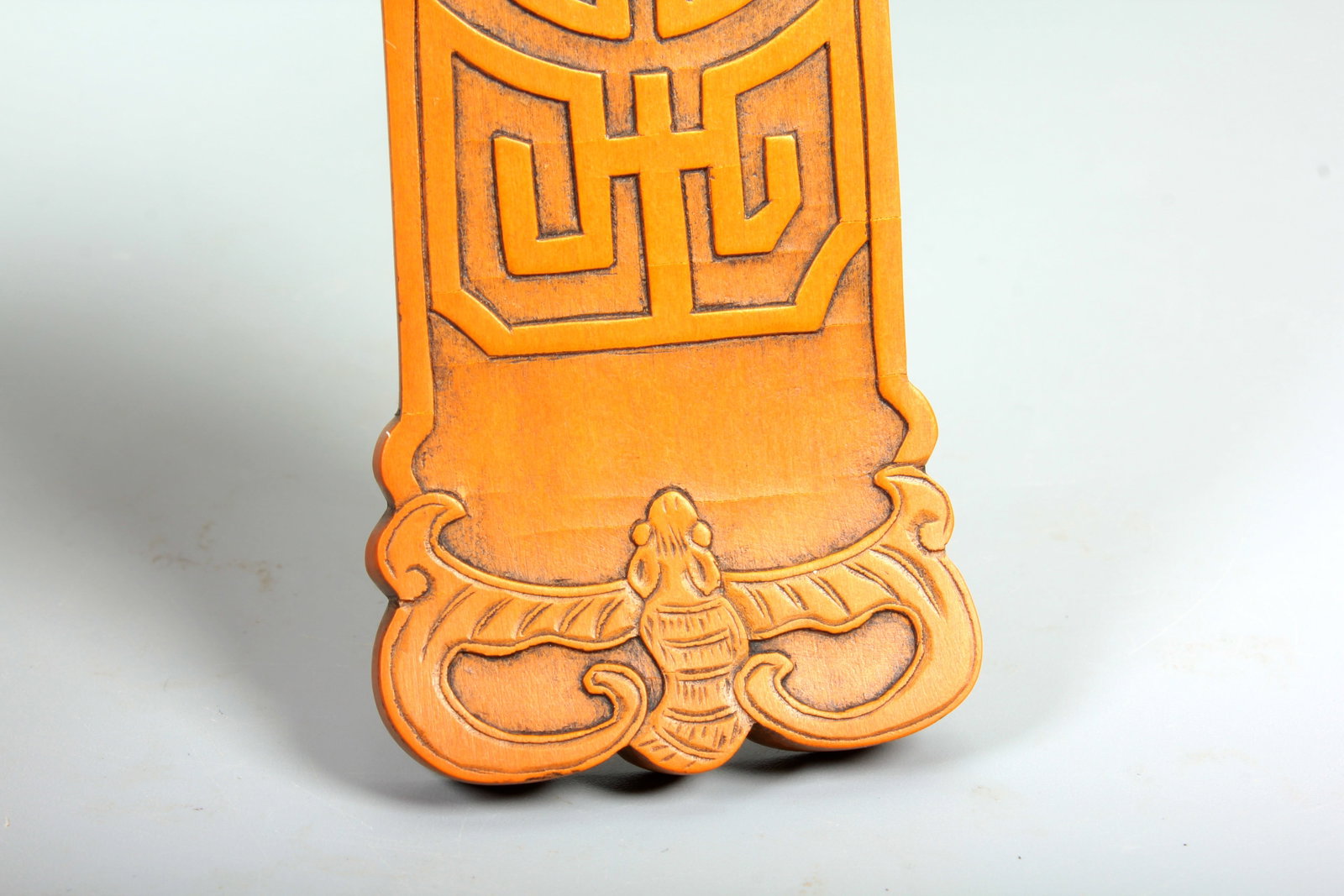 A BAMBOO SHEATH LONGEVITY PATTERN RUYI DISPLAY ITEM - 6