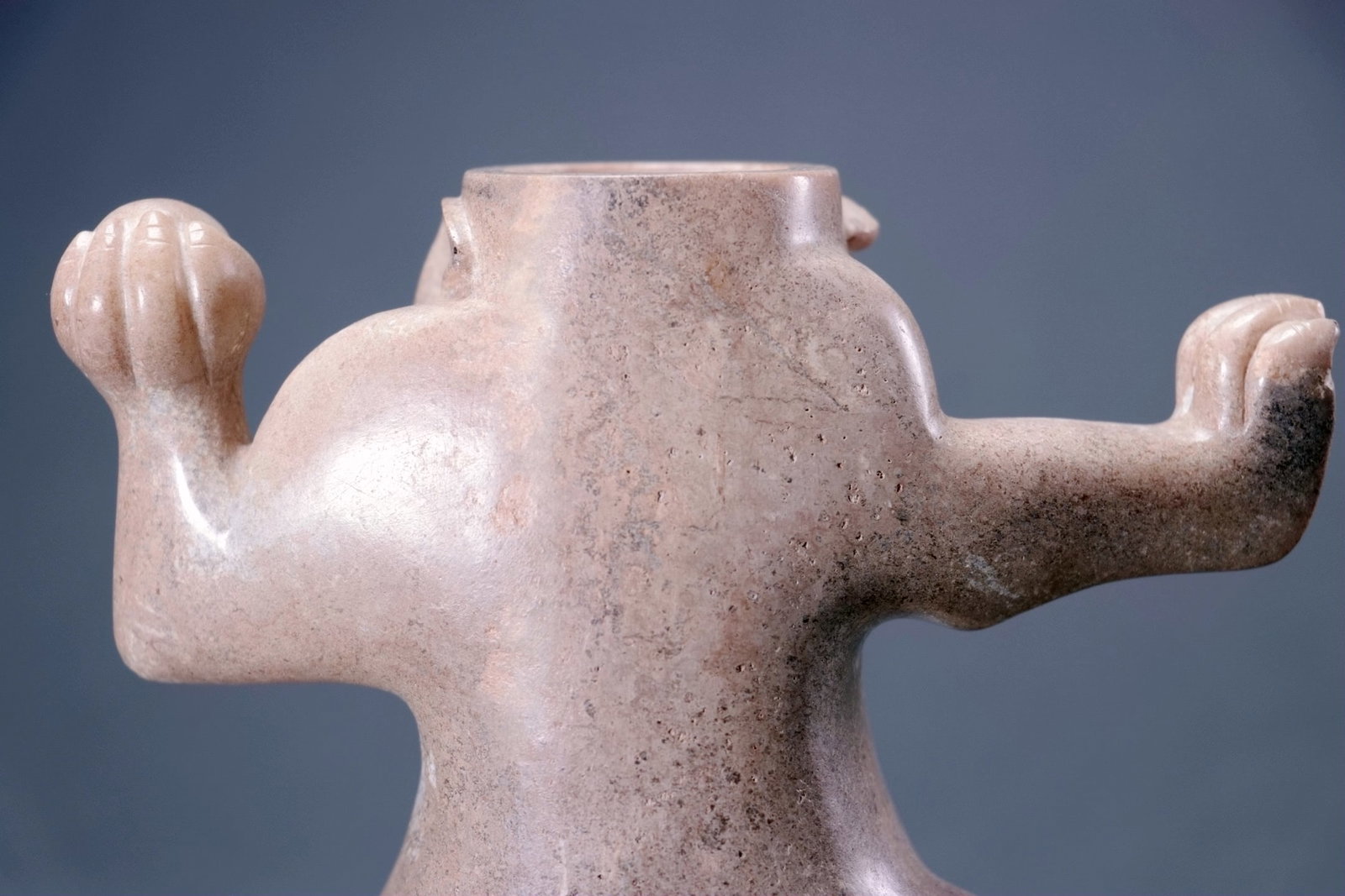 A JADE 'BEAST' CENSER STAND - 7
