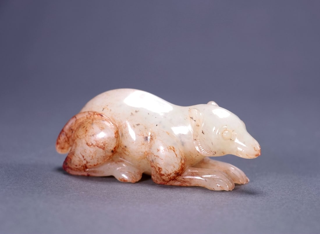 A JADE MYTHICAL BEAST: A JADE MYTHICAL BEAST Length:9cm,Width:3.3cm,Height:3.8cm