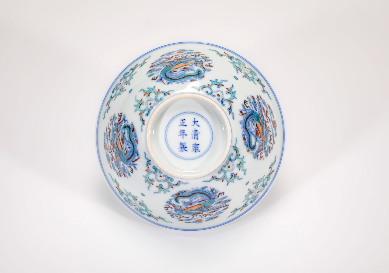 A DOUCAI 'PHOENIX' BOWL - 8