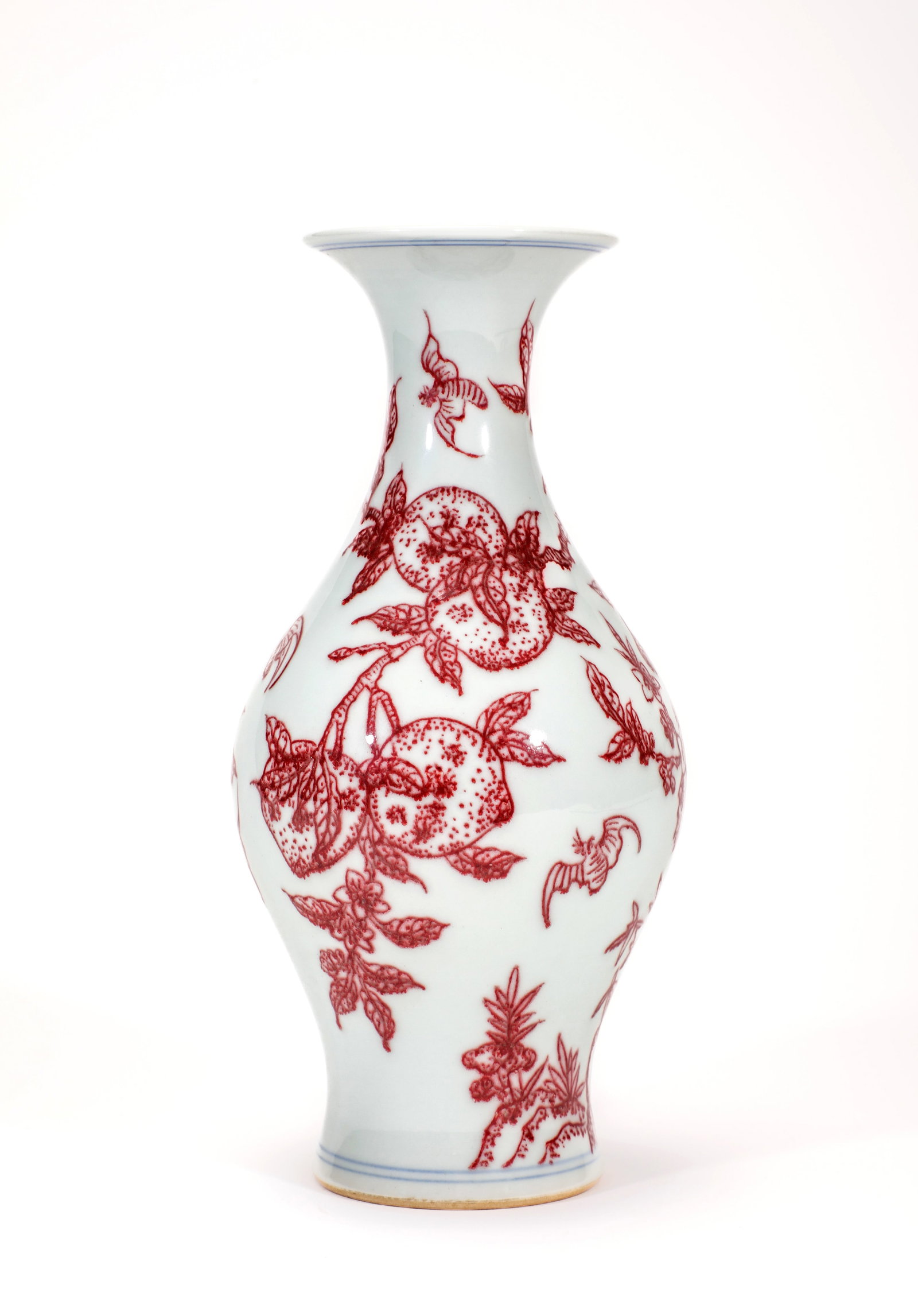 AN UNDERGLAZE COPPER-RED 'EIGHT PEACHES' OLIVE-FORM VASE: AN UNDERGLAZE COPPER-RED 'EIGHT PEACHES' OLIVE-FORM VASE Size:Width:10cm,Height:21.5cm