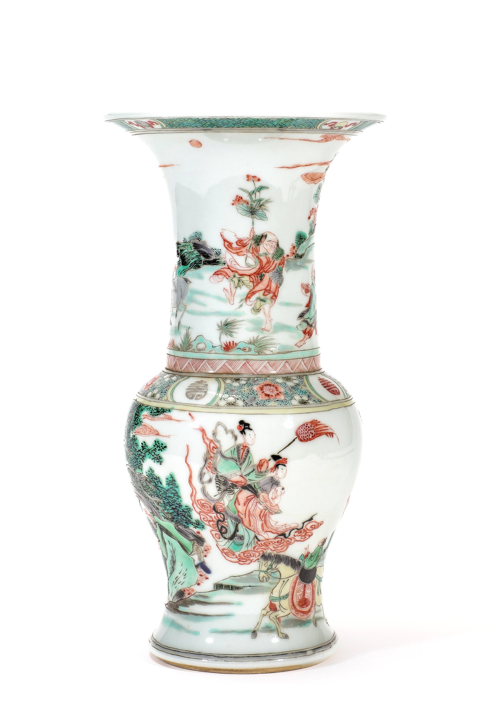 A WUCAI 'FIGURAL' BEAKER VASE: A WUCAI 'FIGURAL' BEAKER VASE Size:Width:13.5cm,Height:25cm