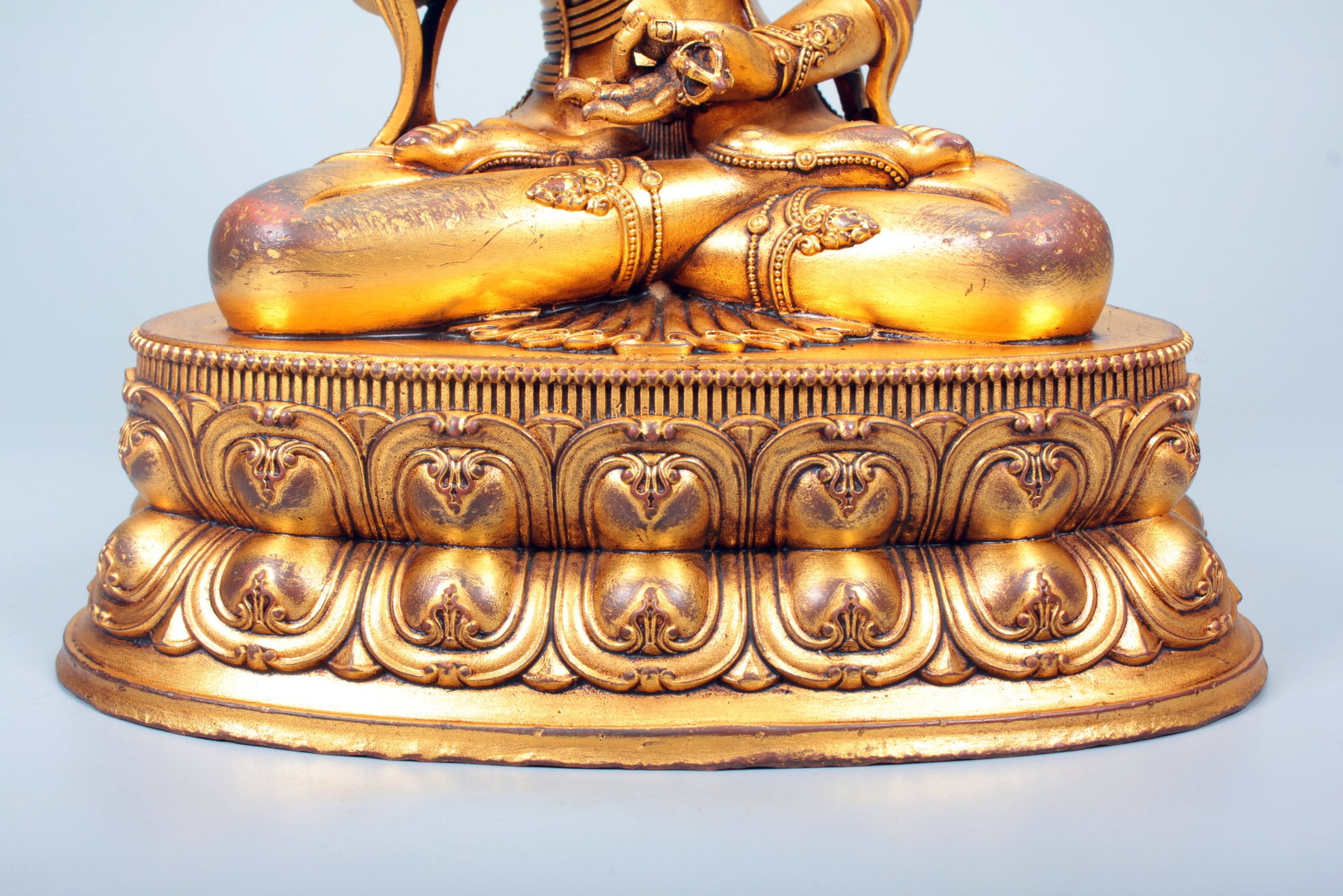 A GILT-BRONZE VAJRASATTVA STATUE - 5