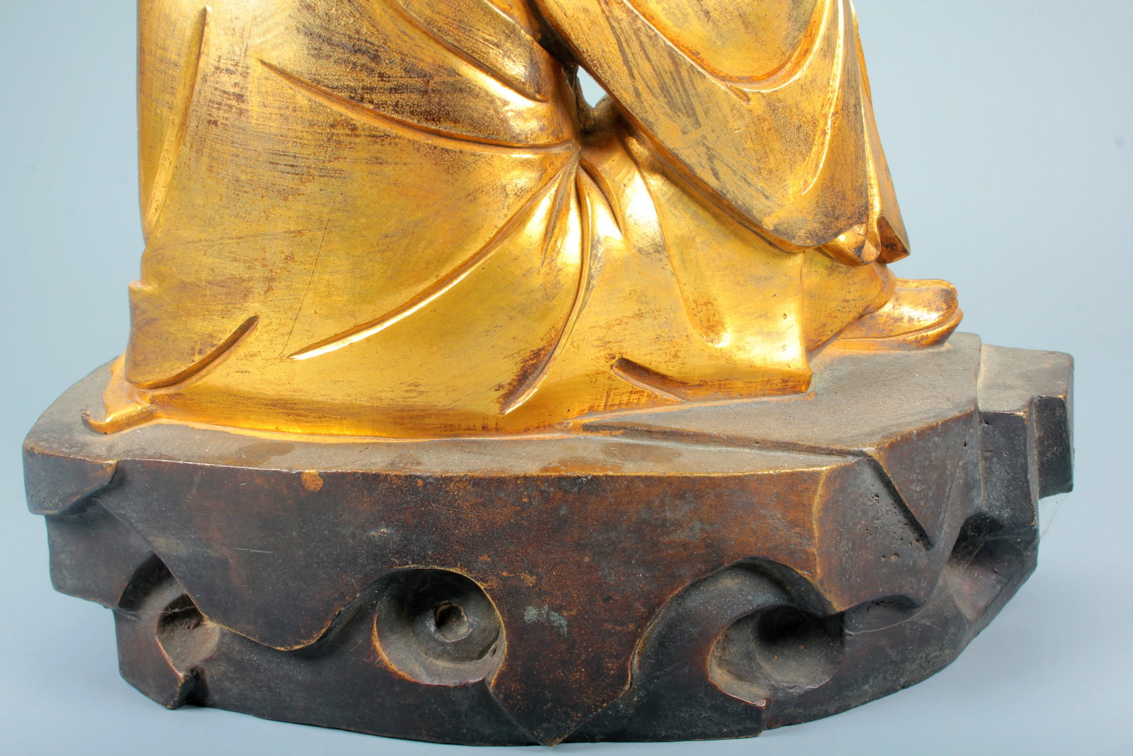 A COPPER GILT MEDITATING ARHAT STATUE - 13