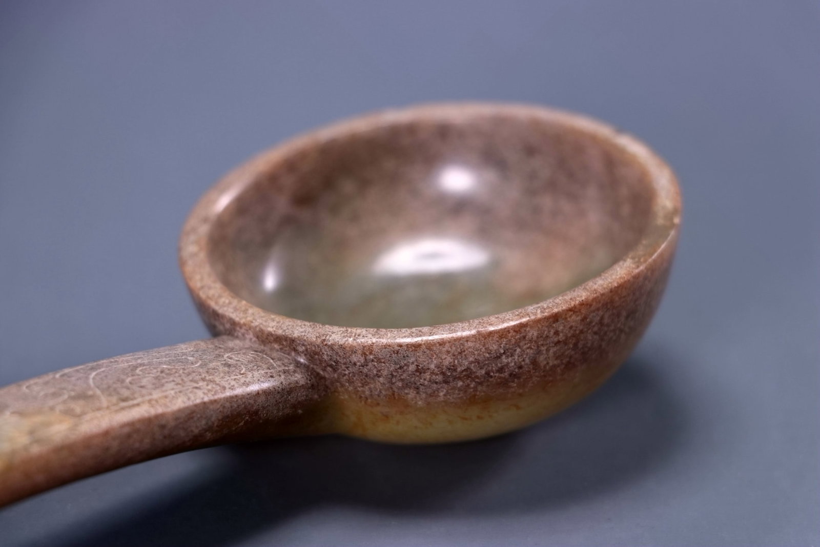 A JADE 'BEAST AND DRAGON' SPOON - 5