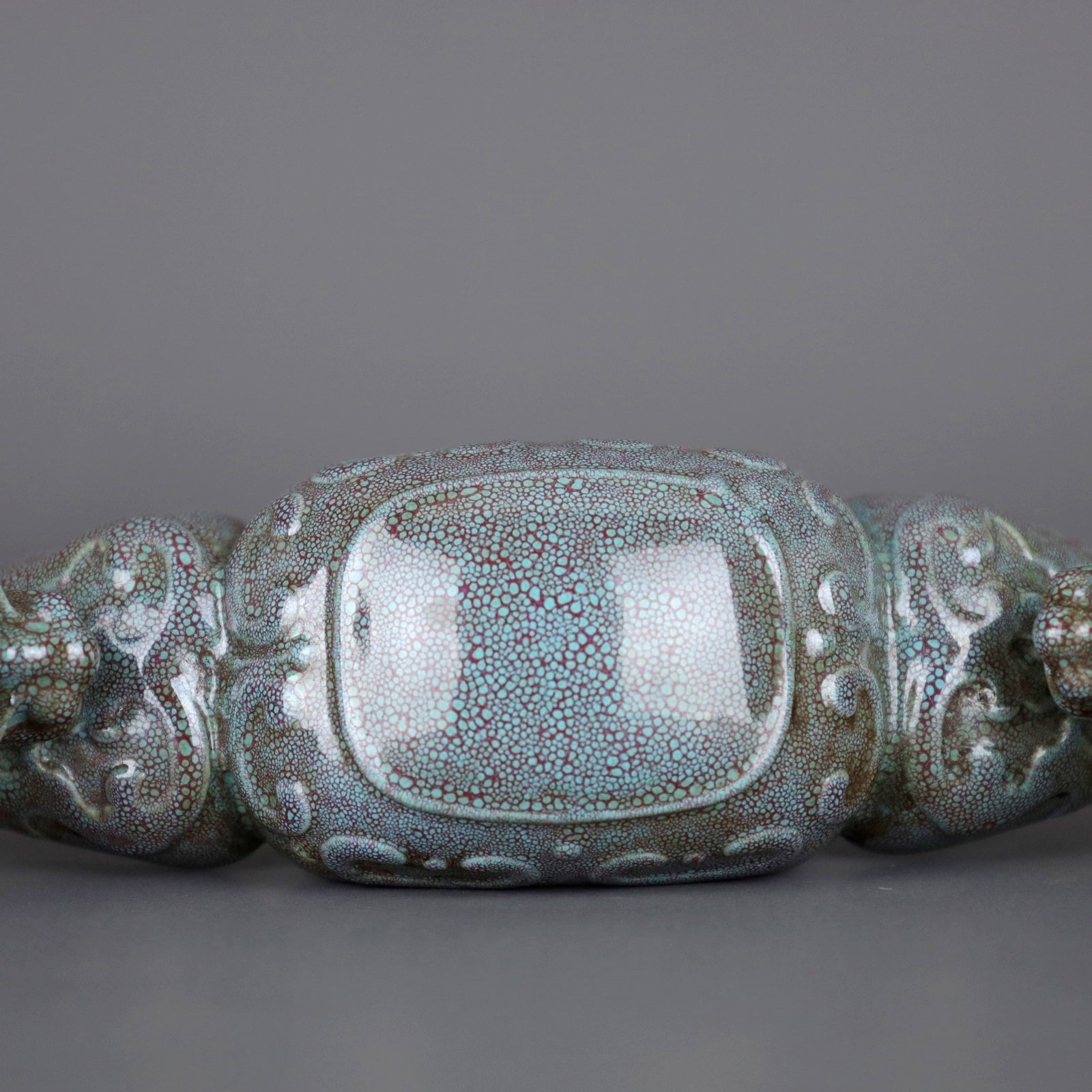 A ROBIN'S EGG-GLAZED 'DRAGON' BELT HOOK - 6