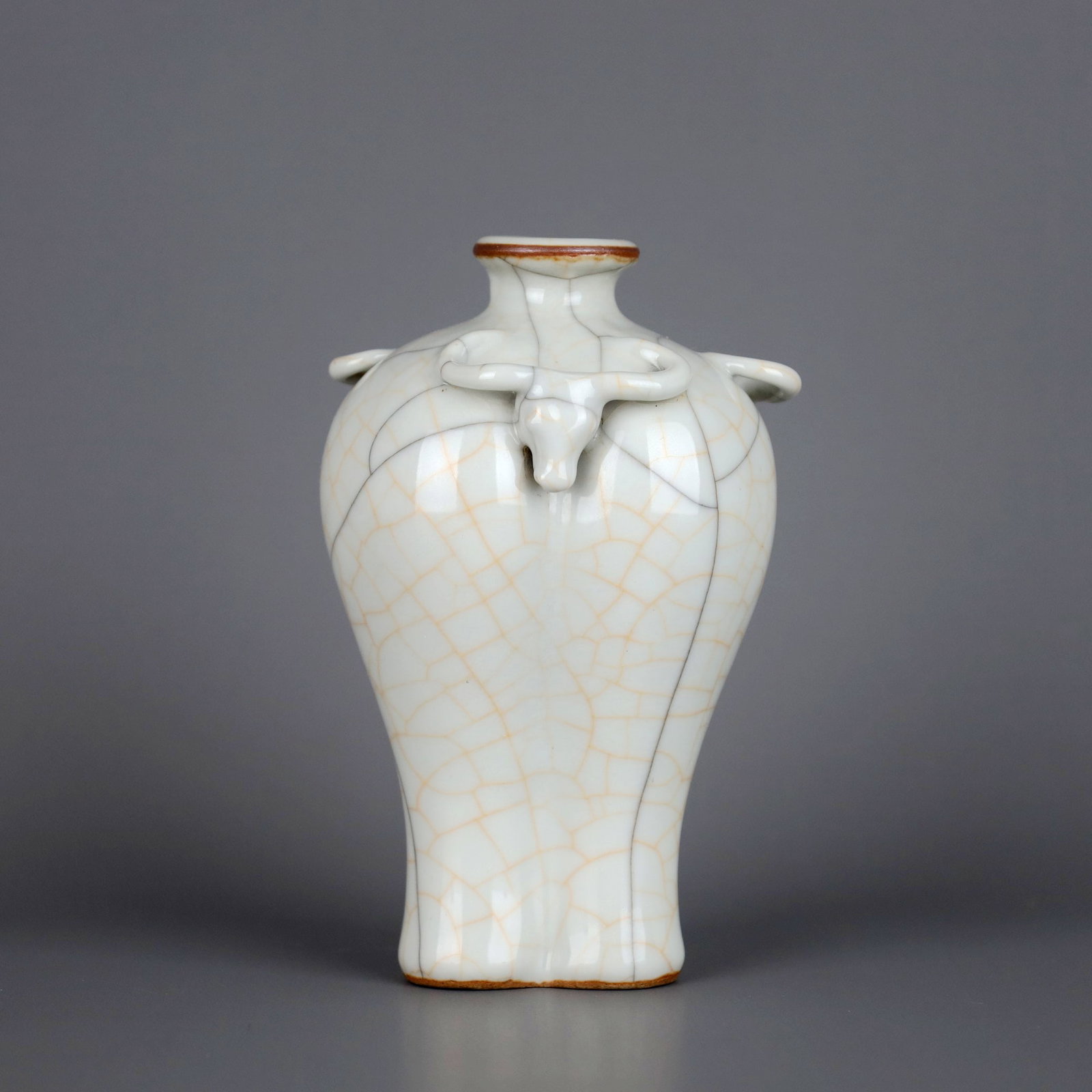 A GE-TYPE 'DRAGON' PRUNUS VASE - 2