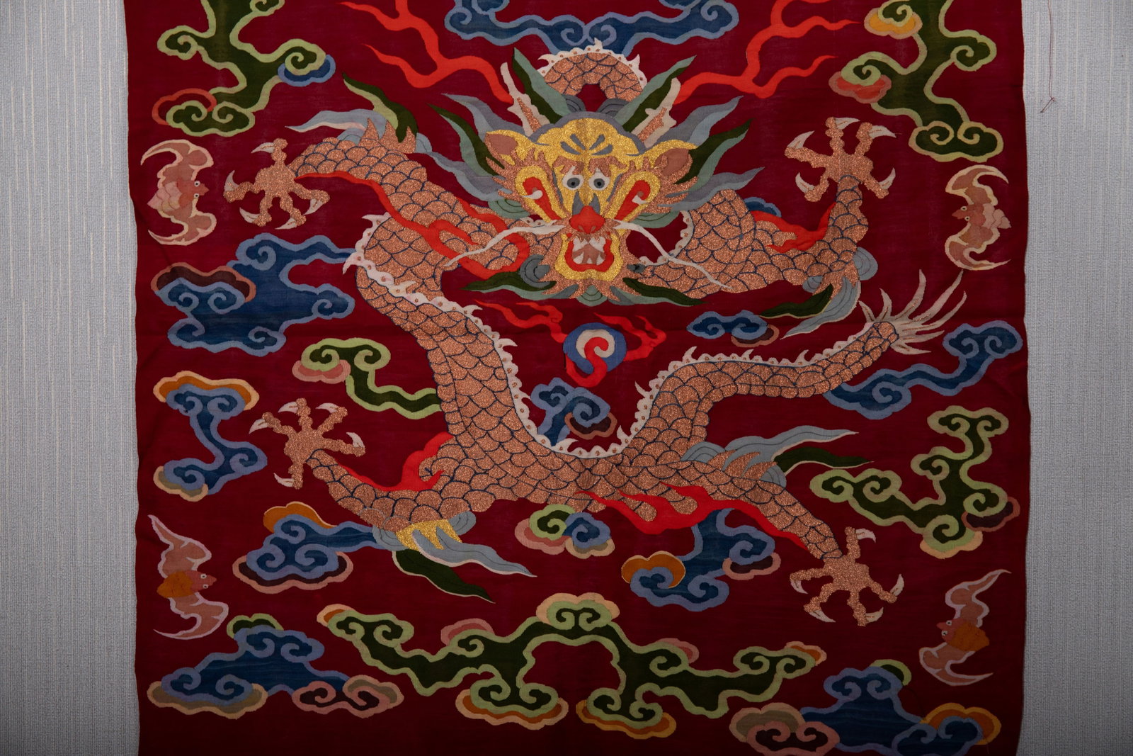 Silk Embroidery Dragon Pattern Kesi - 4