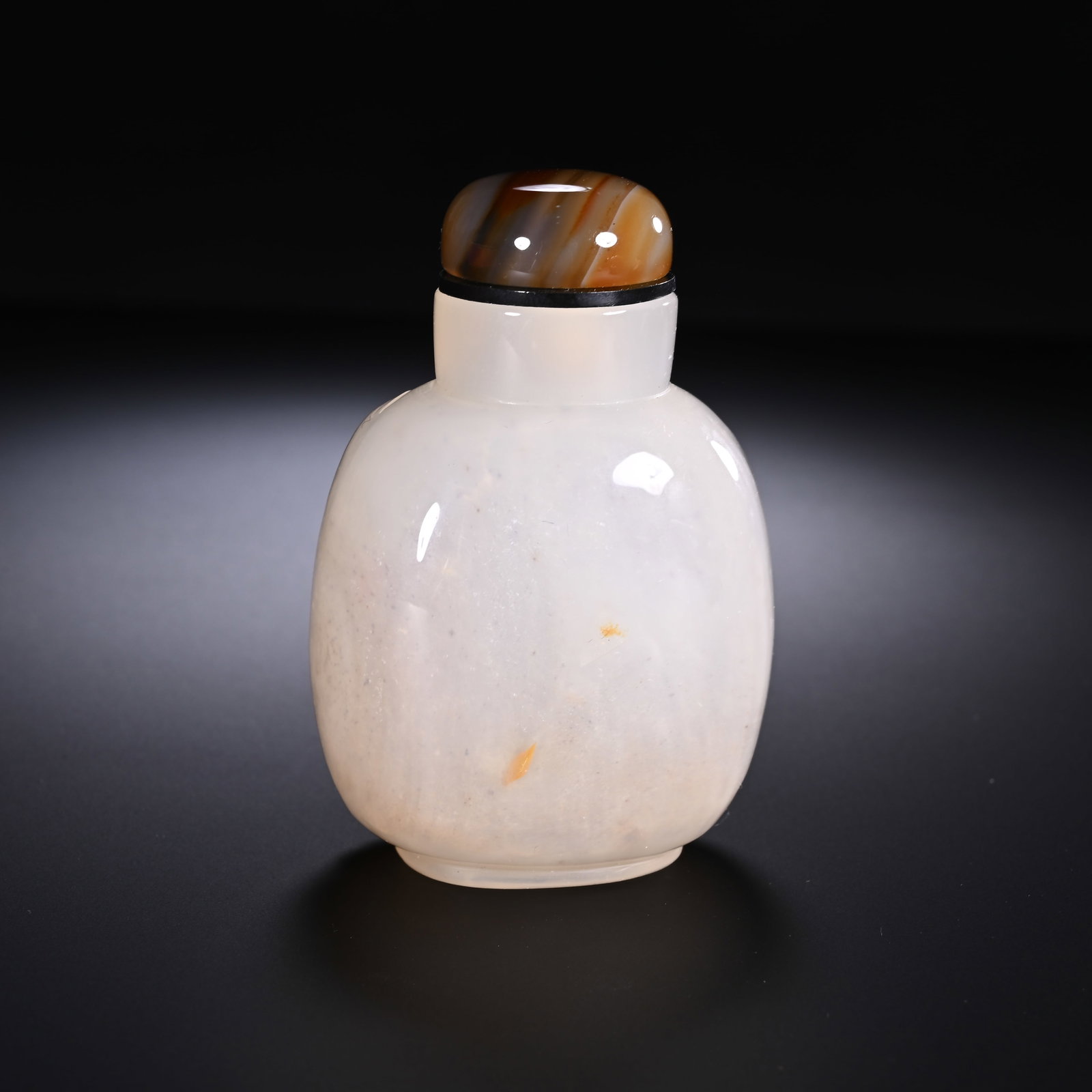 Agate Carved Character and Bat Pattern Snuff Bottle - 4