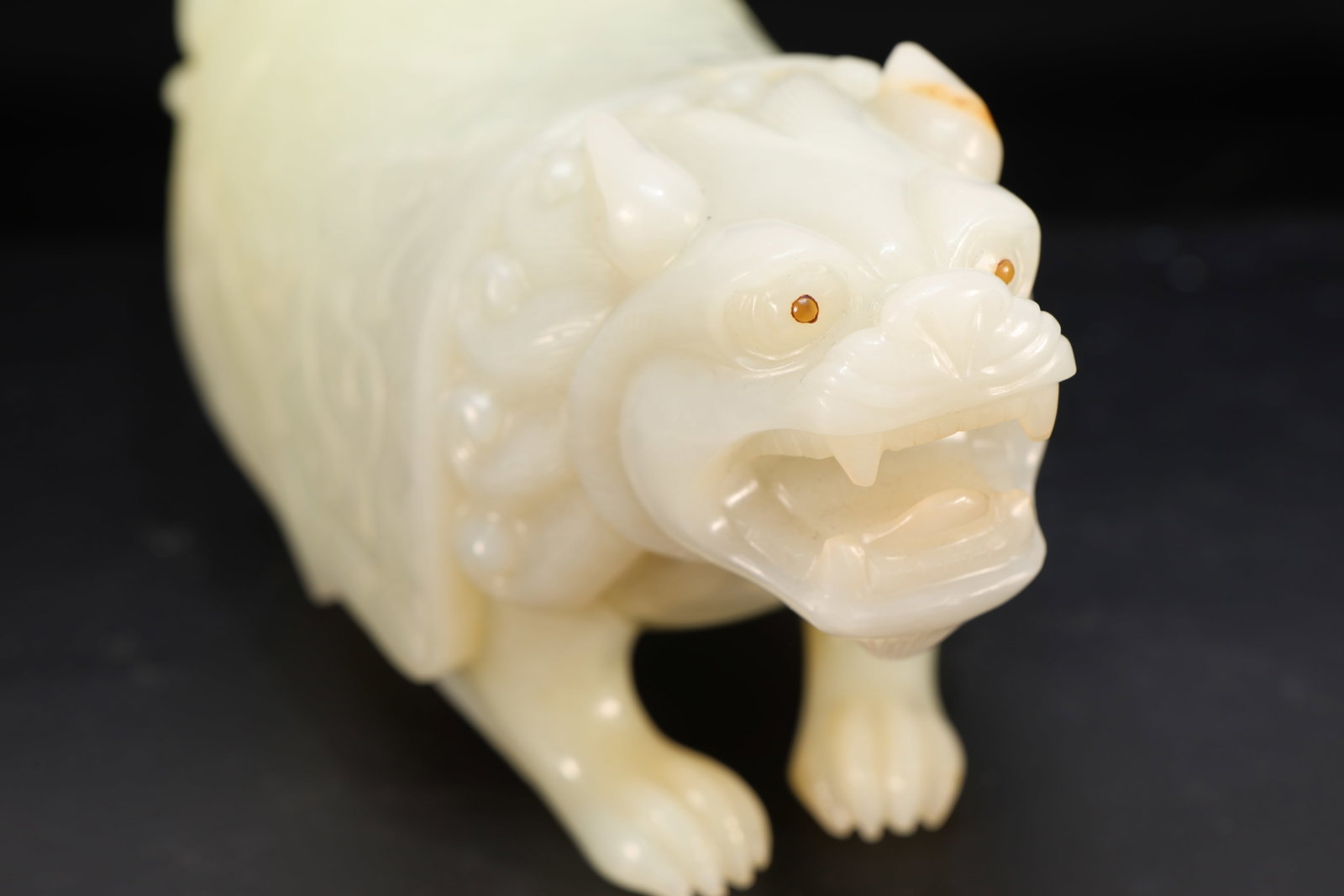 Jade Carved Flower Pattern Beast Shape Pillow - 5