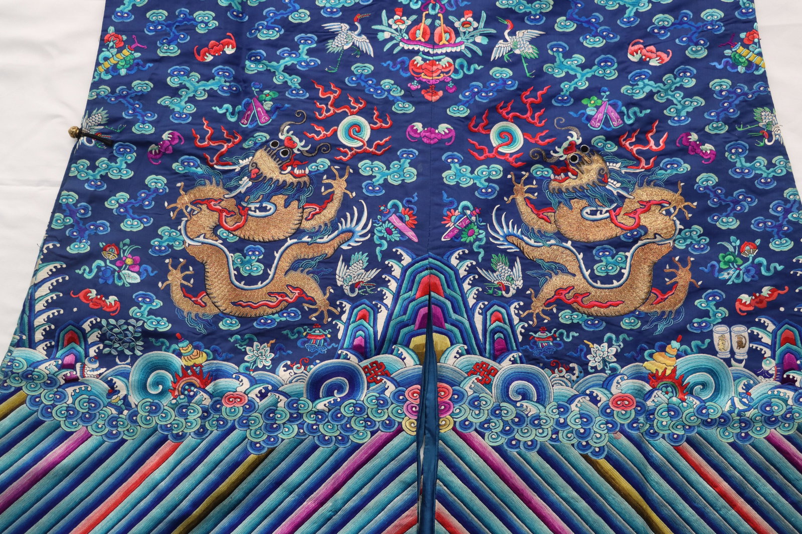 Silk Embroidery Cloud and Dragon Pattern Dragon Robe - 3