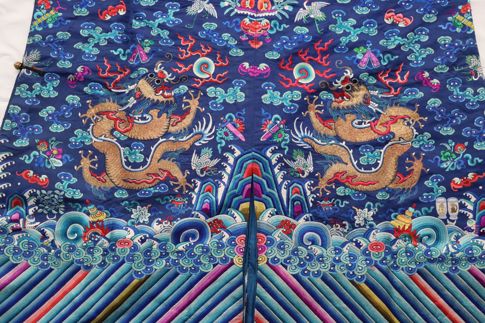 Silk Embroidery Cloud and Dragon Pattern Dragon Robe - 5