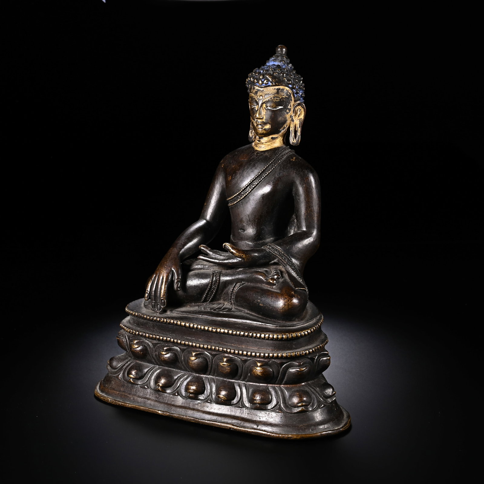 Bronze Sakyamuni Figure - 5