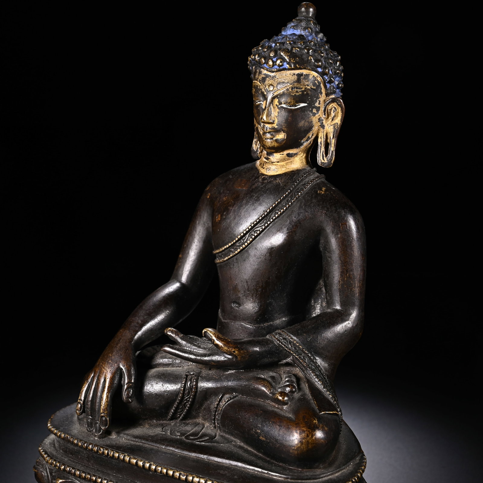 Bronze Sakyamuni Figure - 6