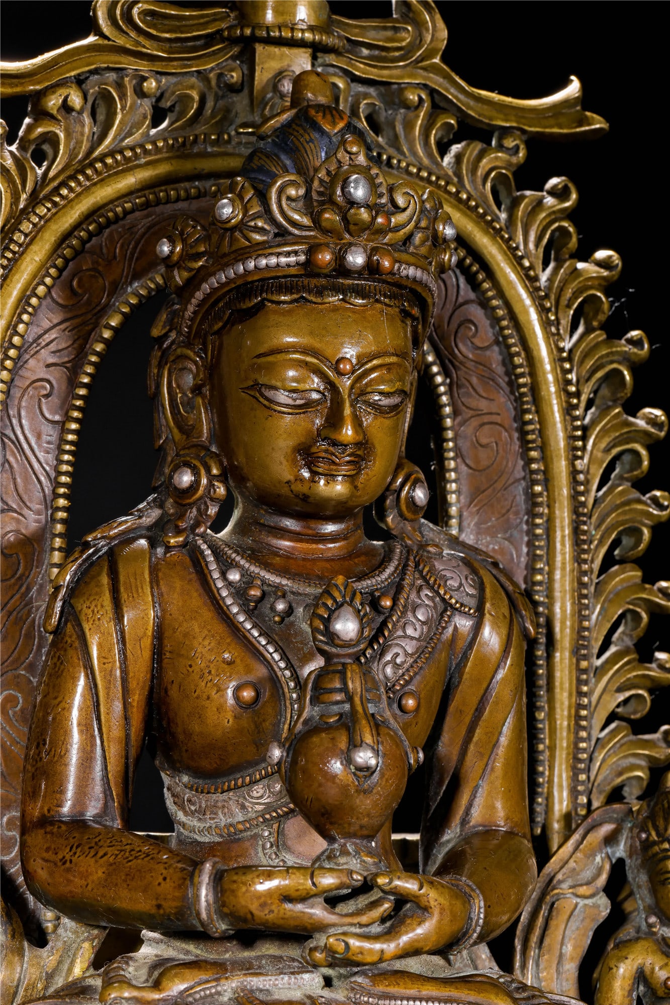 A Chinese Alloy Copper Seated Buddha Statue - 8