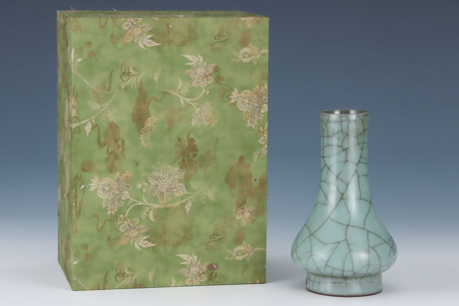 Guan Ware Porcelain Vase - 6