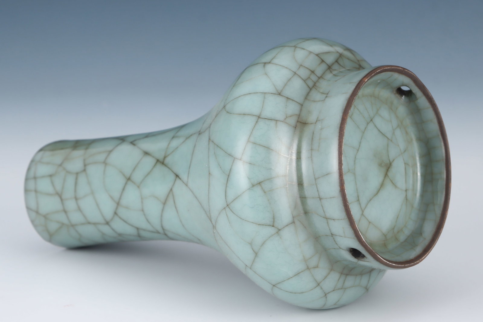 Guan Ware Porcelain Vase - 7