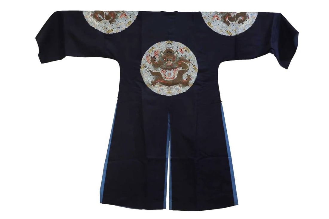 Silk Embroidery Cloud and Dragon Pattern Dragon Robe - 2