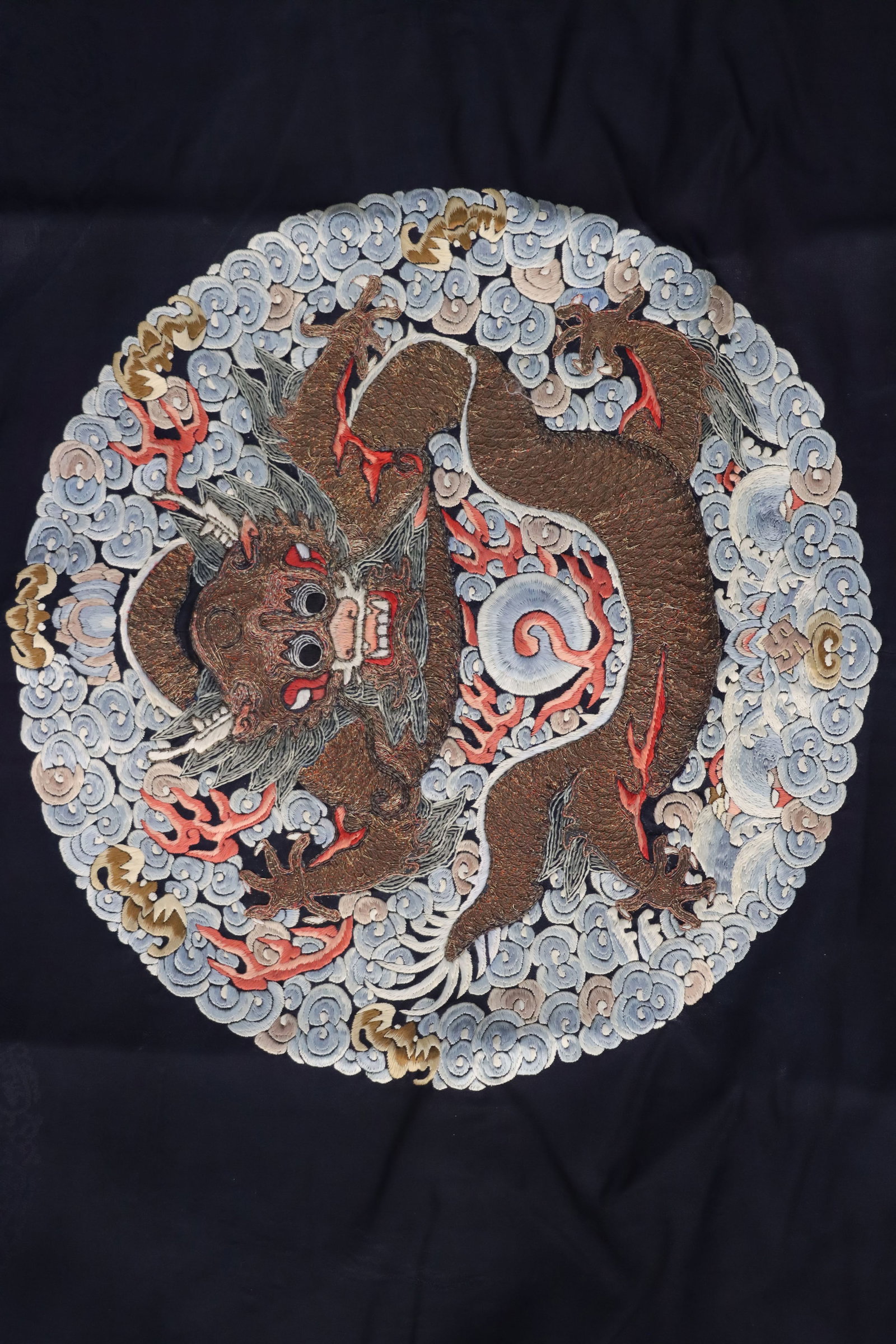 Silk Embroidery Cloud and Dragon Pattern Dragon Robe - 7