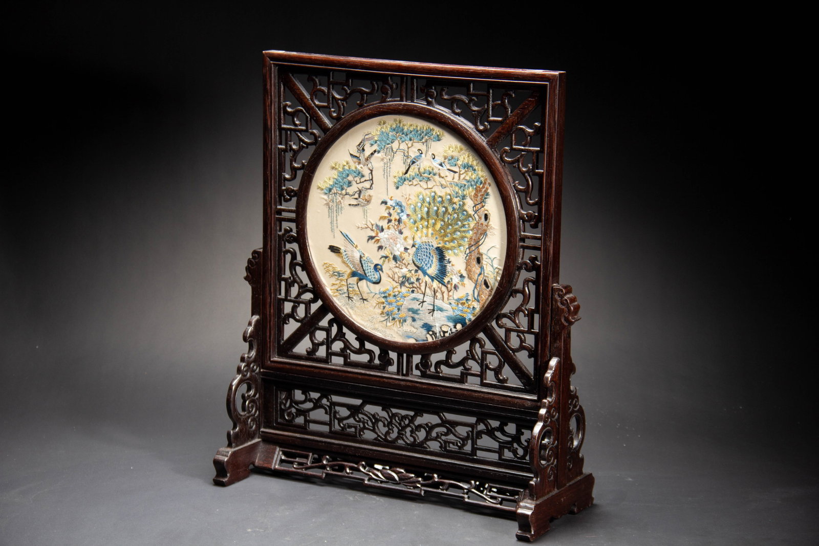 A Chinese Cantonese Embroidery Table Screen - 5