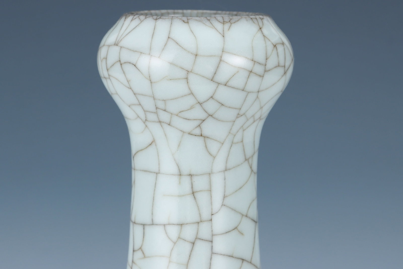 Guan Ware Porcelain Vase - 5