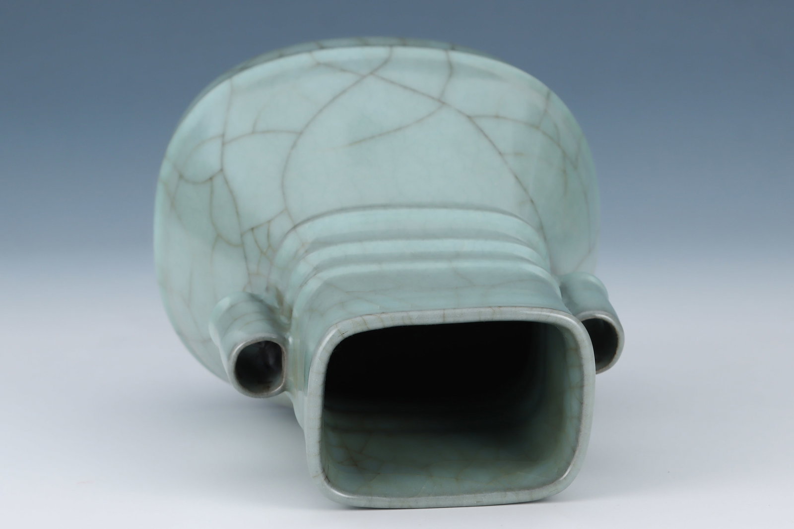 Guan Ware Porcelain Vase - 5