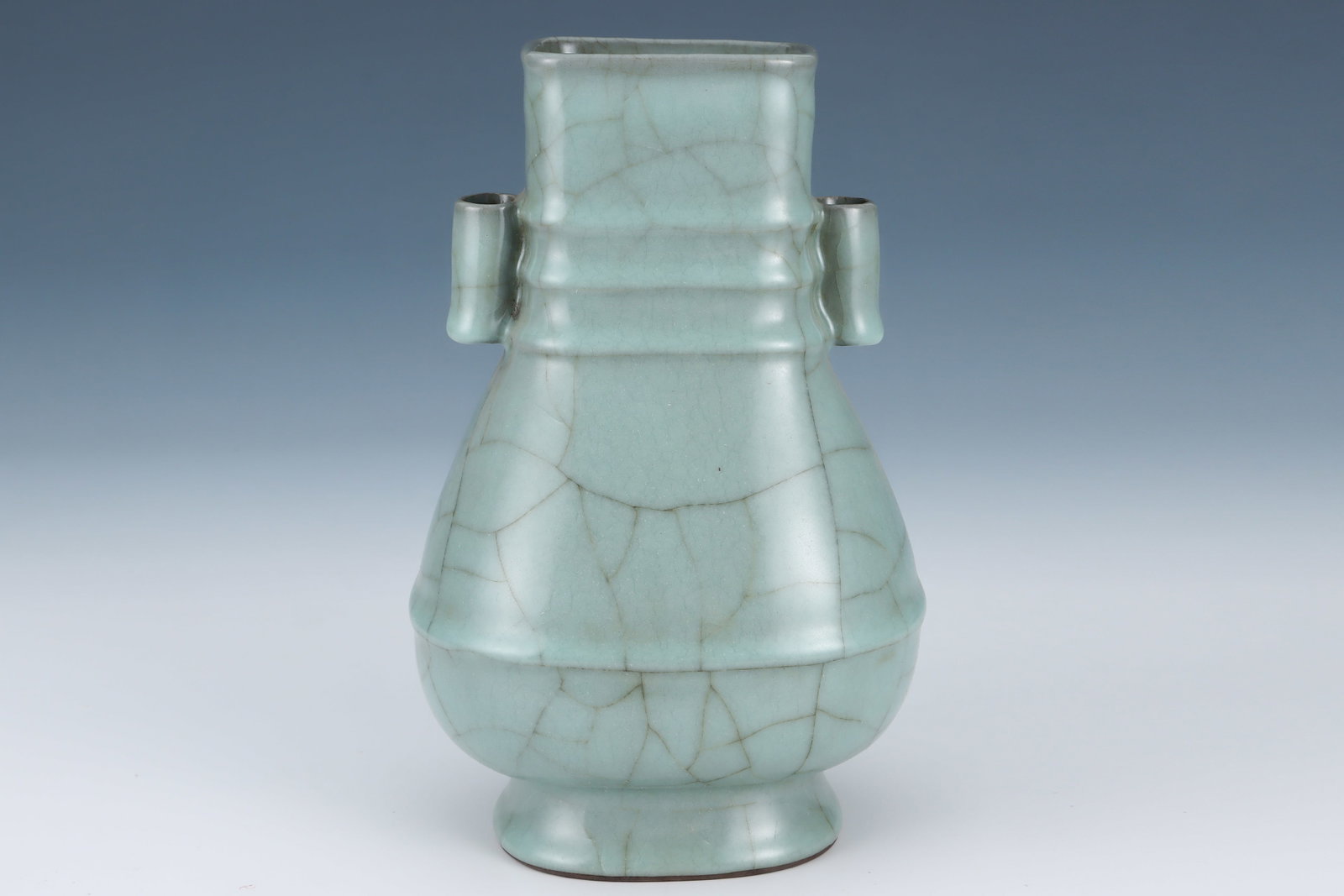 Guan Ware Porcelain Vase - 6