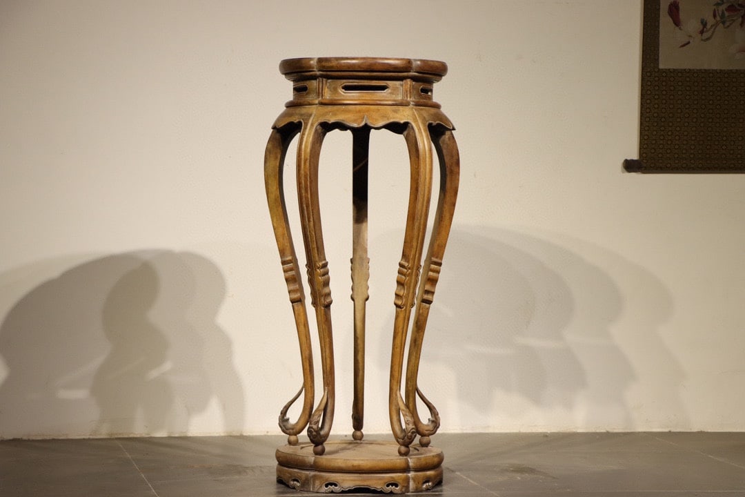 Huanghuali Wood Carved Cloud Pattern Circle Table - 3