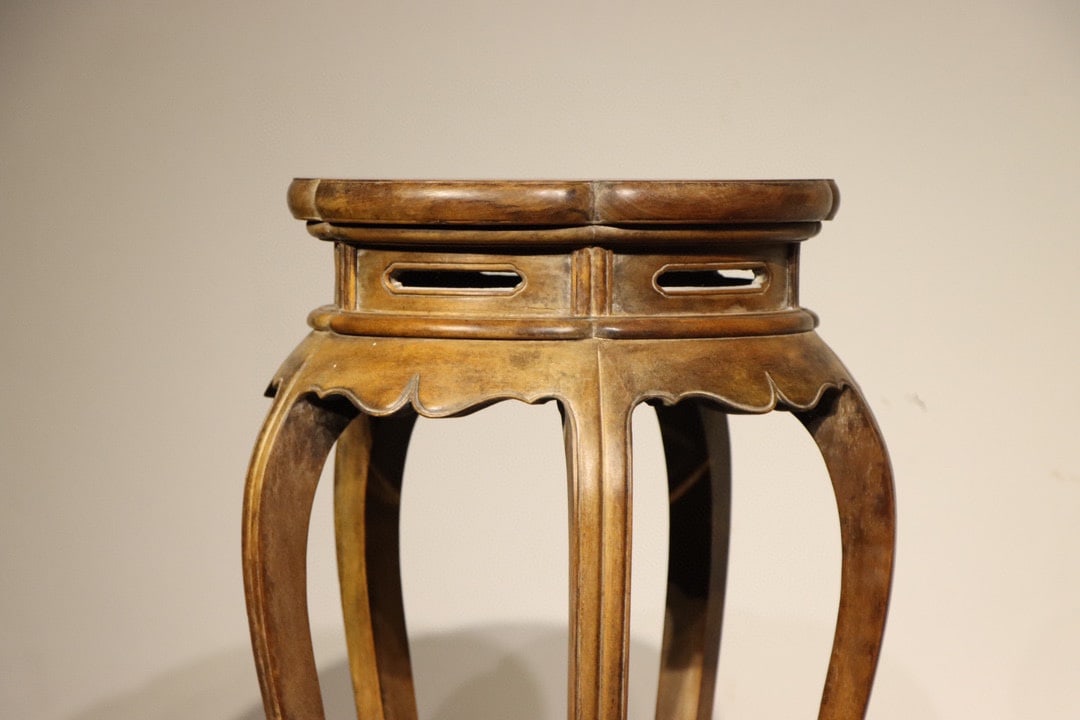 Huanghuali Wood Carved Cloud Pattern Circle Table - 4
