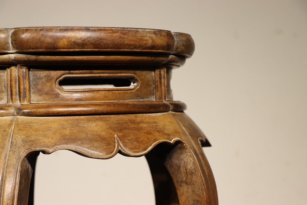 Huanghuali Wood Carved Cloud Pattern Circle Table - 5