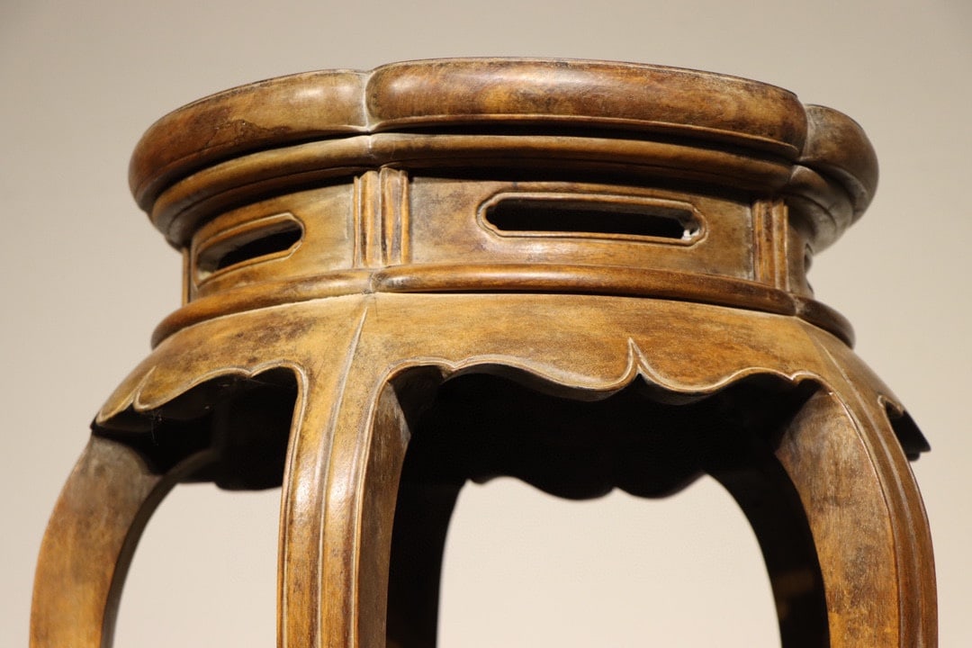 Huanghuali Wood Carved Cloud Pattern Circle Table - 6