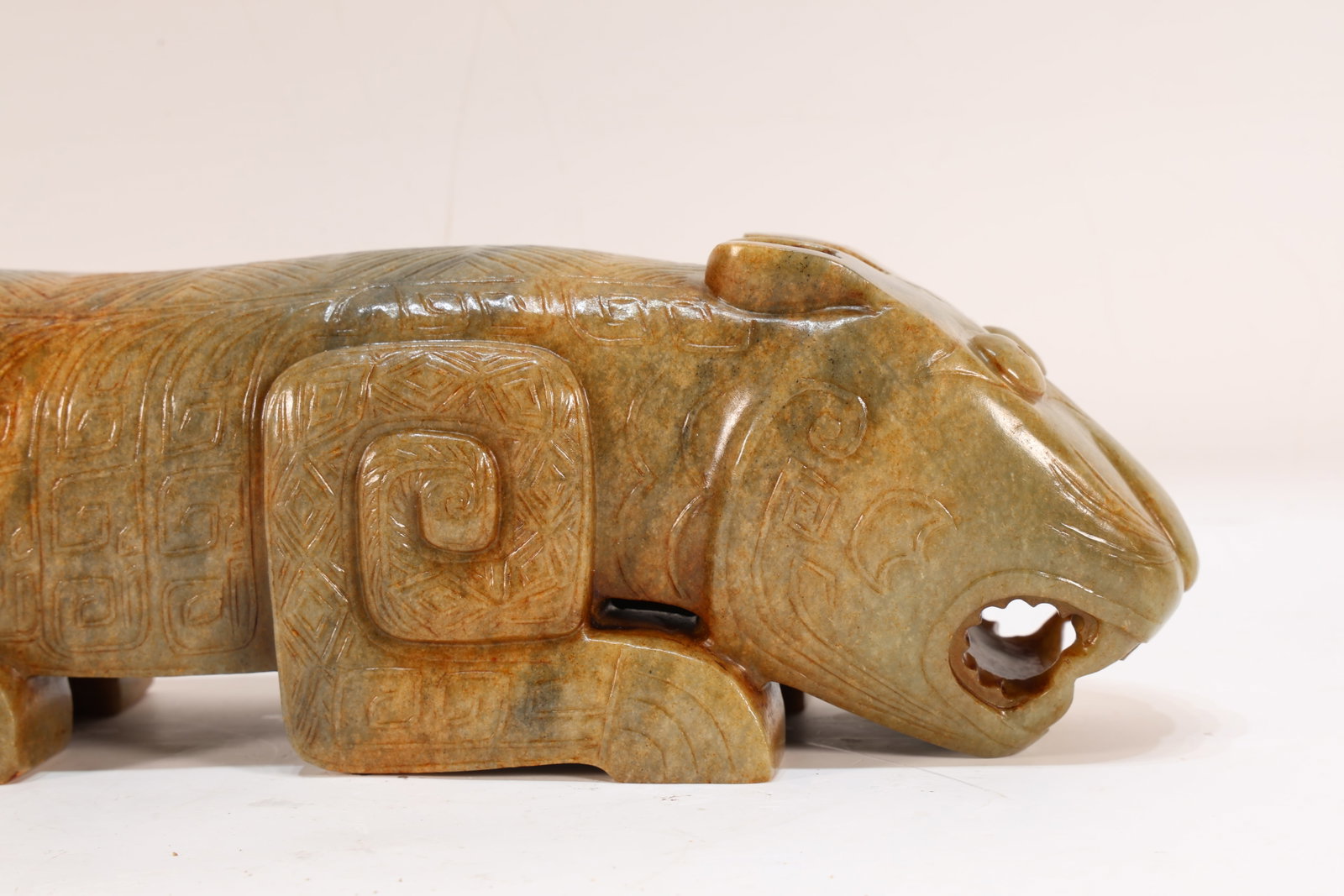 Jade Carved Beast Face Pattern Tiger Shape Figure - 4