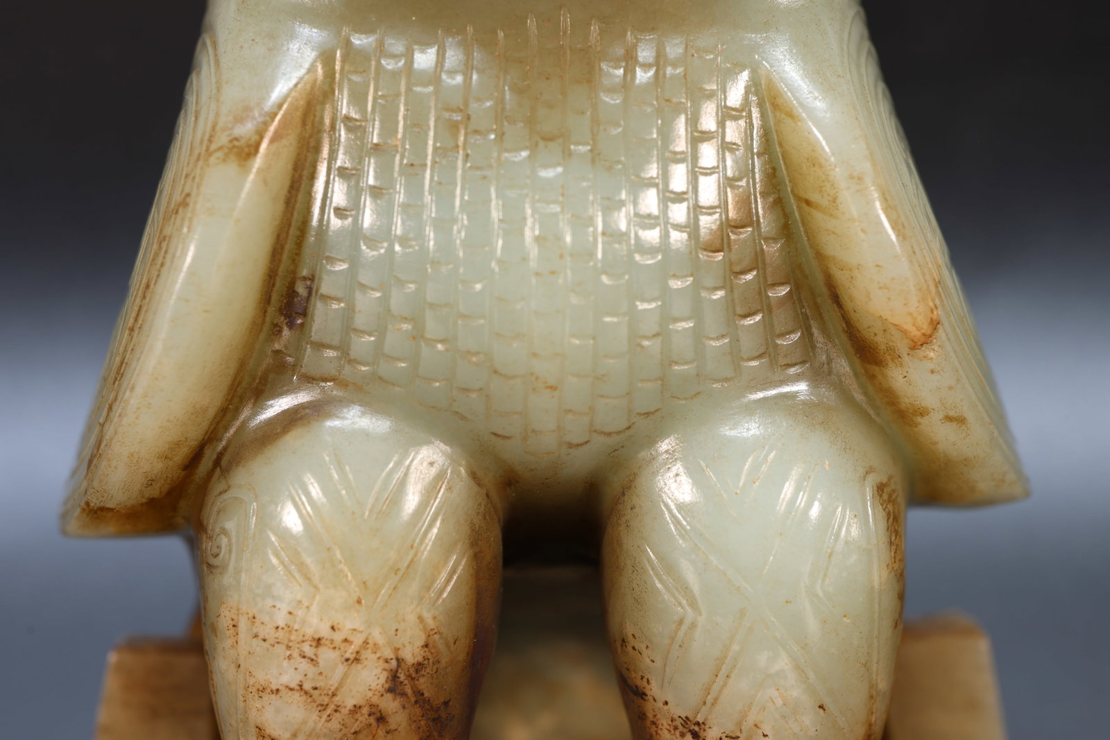 Jade Carved Beast Face Pattern Bird Shape Figure - 4