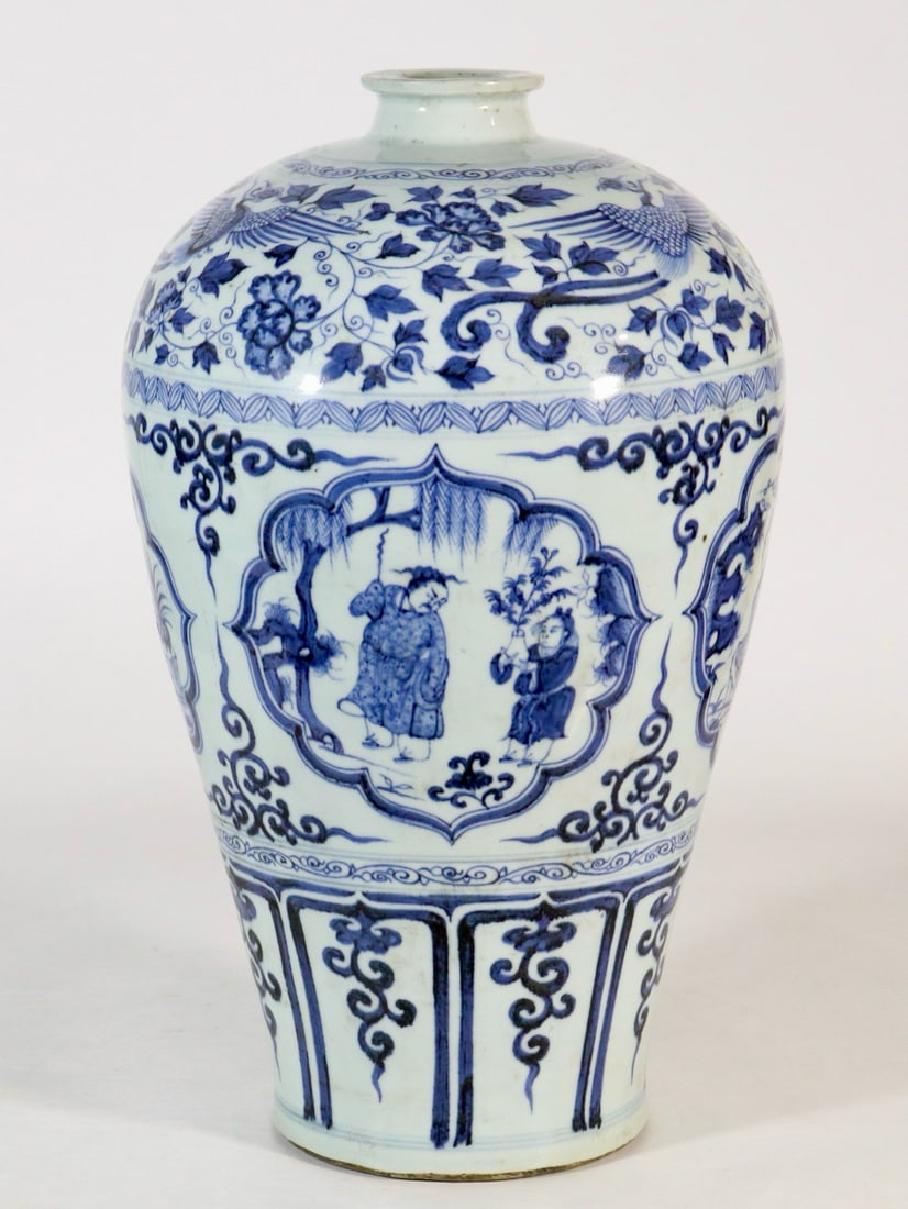 Blue and White Character Story Pattern Porcelain Vase: Blue and White Character Story Pattern Porcelain Vase (37.5cm)