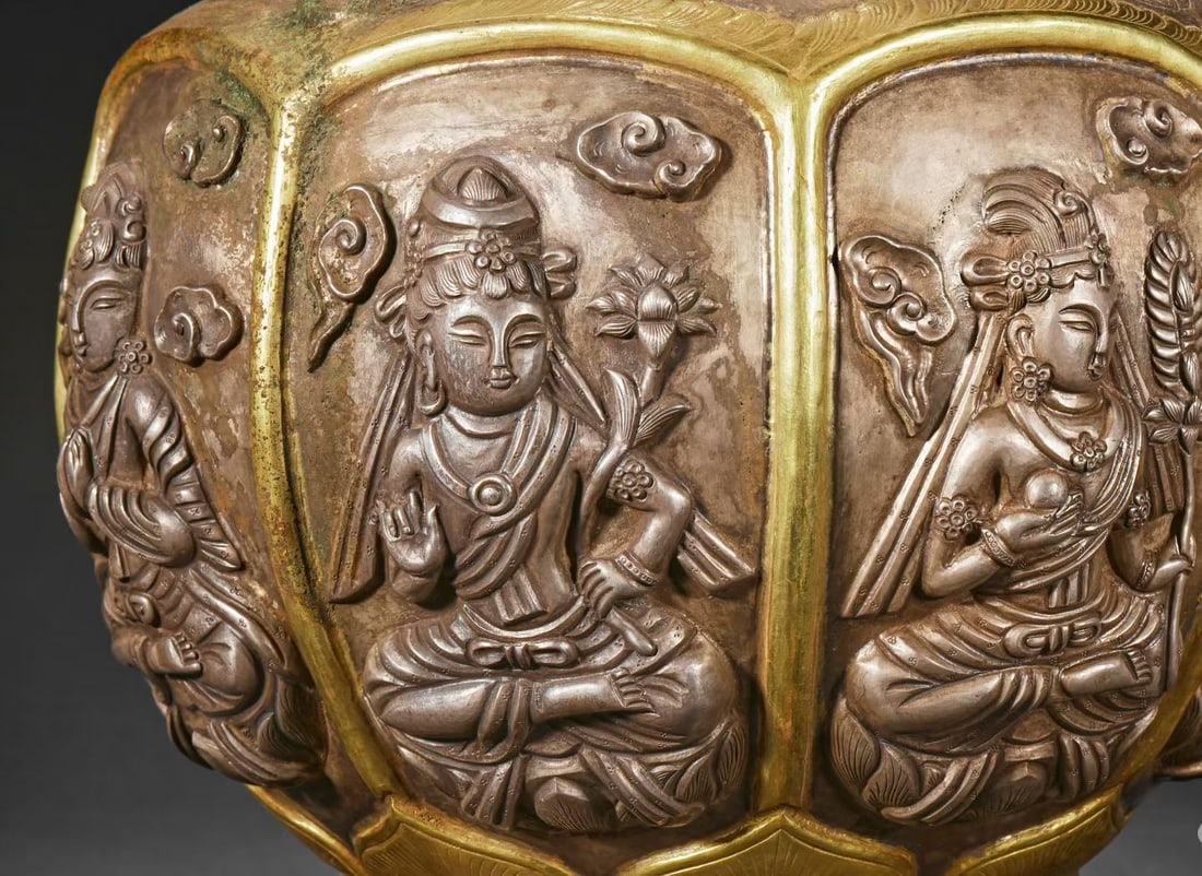 Silver Carved Buddha Pattern Pot - 8