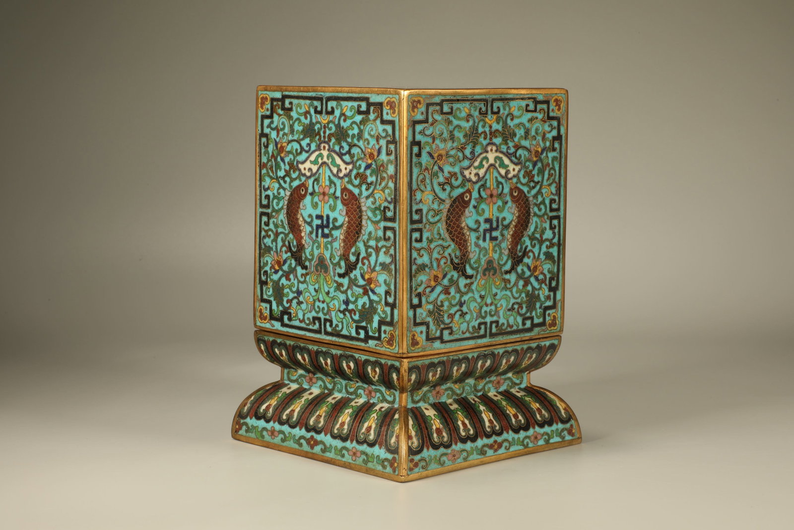 Bronze Cloisonne Carved Flower and Fish Pattern Lid Box: Bronze Cloisonne Carved Flower and Fish Pattern Lid Box (19 x 14 x 14cm)