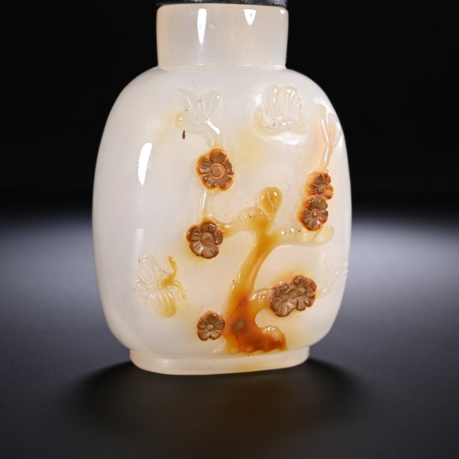 Agate Carved Flower with Butterfly Pattern Snuff Bottle - 2