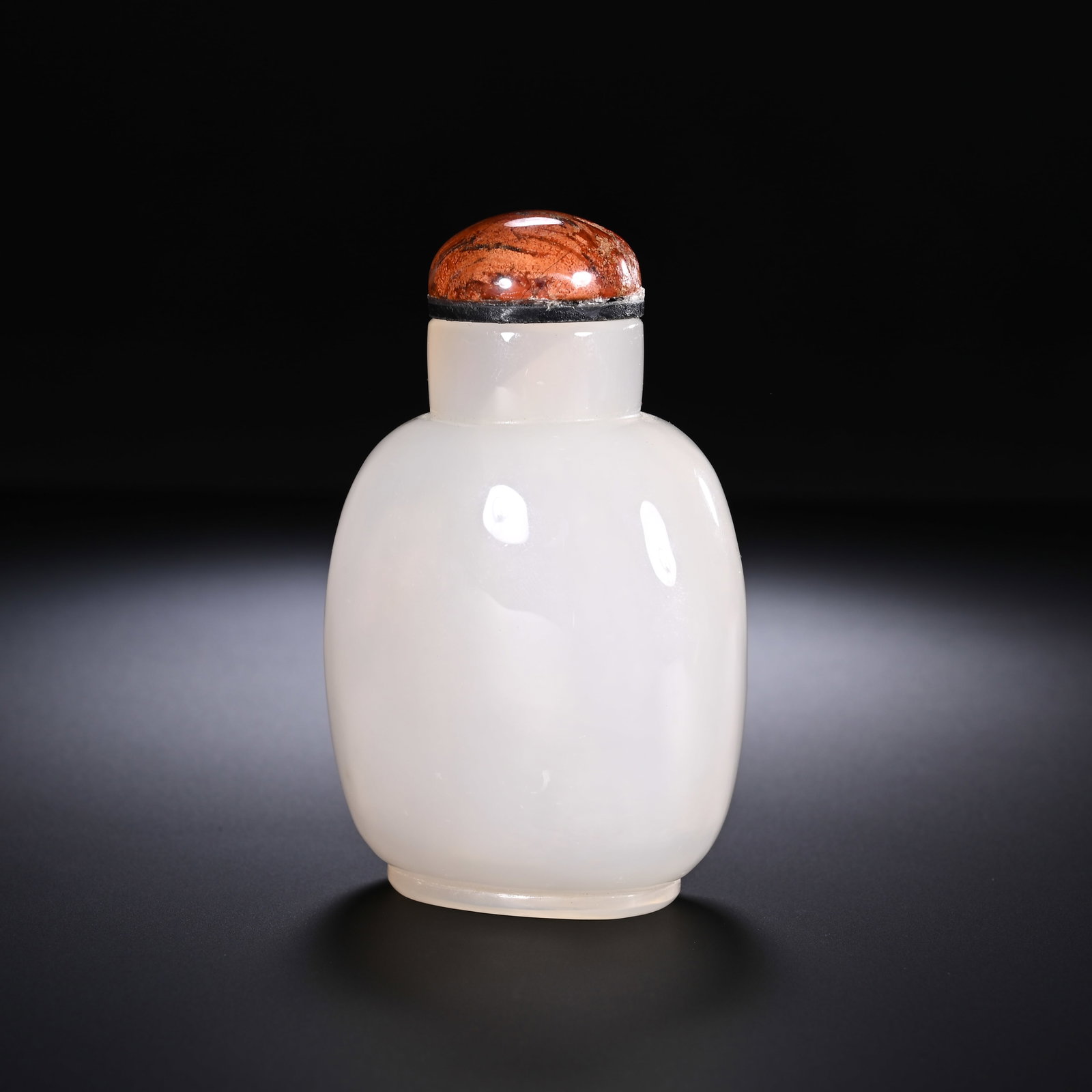 Agate Carved Flower with Butterfly Pattern Snuff Bottle - 4