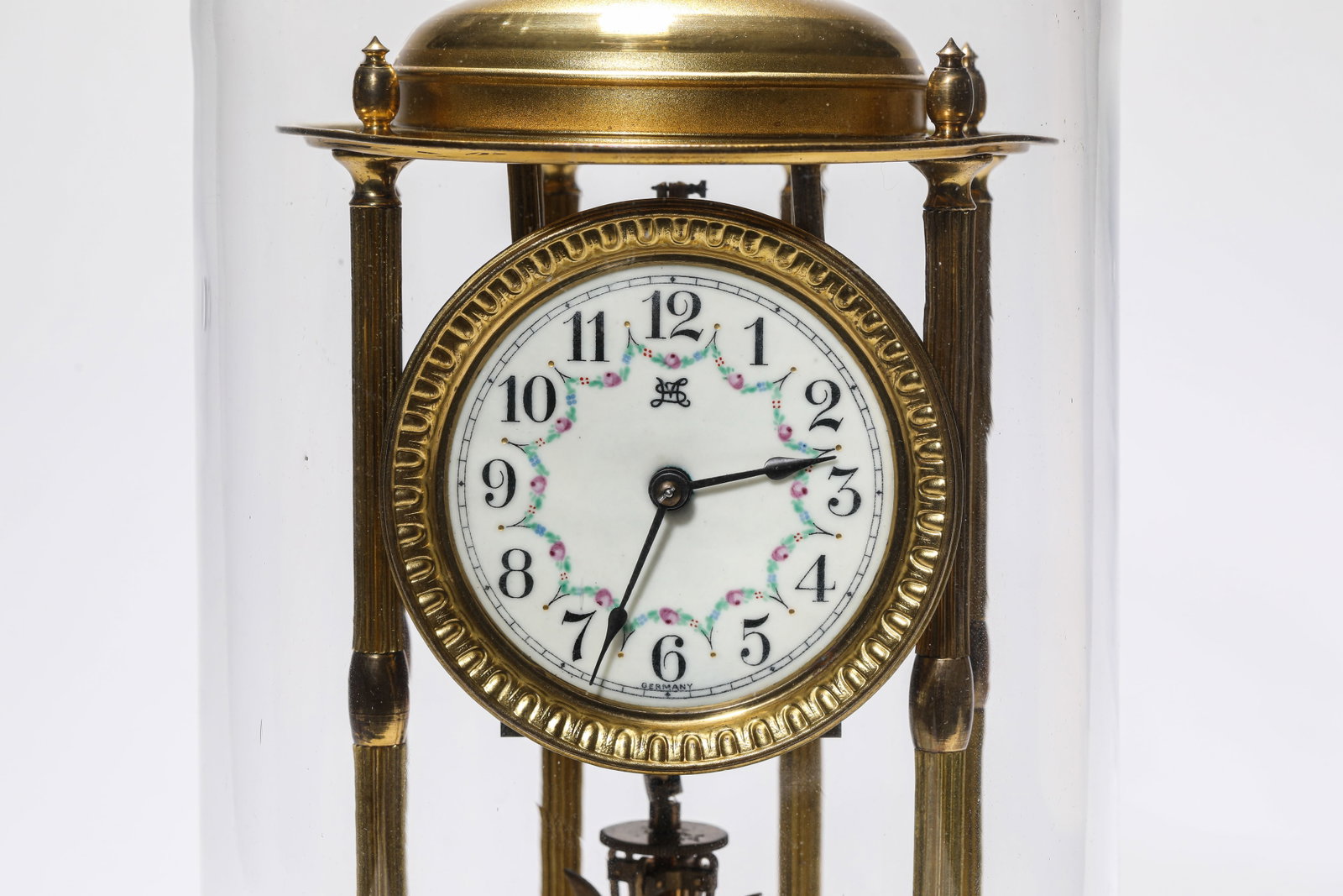 A GILT-BRONZE CLOCK - 2