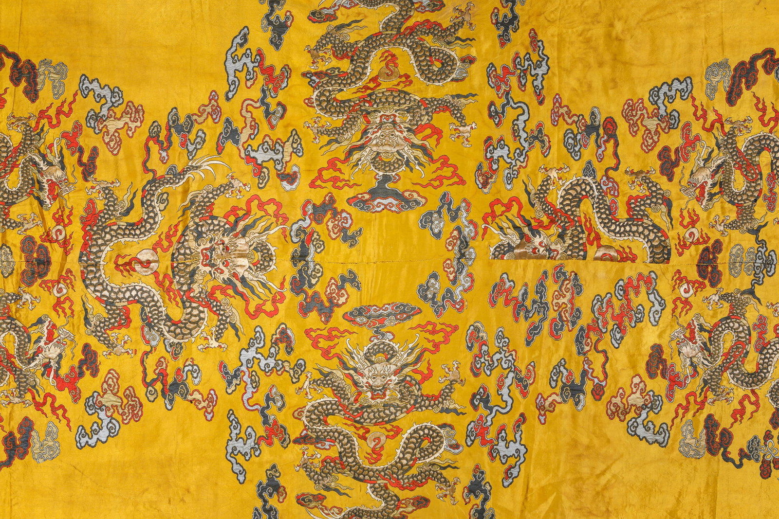 A SILK 'KESI' TAPESTRY 'DRAGON ROBE' PANEL - 6